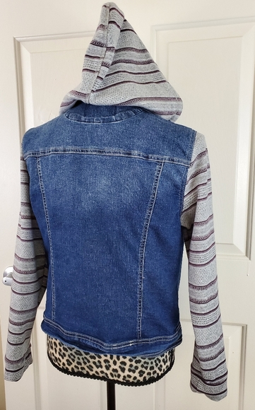 Wallflower Fleece Jean Jacket - Picture 9 of 15